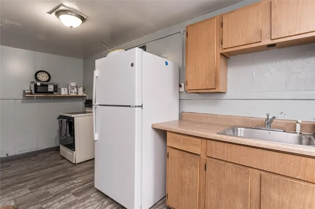 $184,900 | 807 Ave D, Rochester, NY 14621