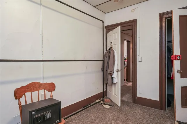 $184,900 | 807 Ave D, Rochester, NY 14621