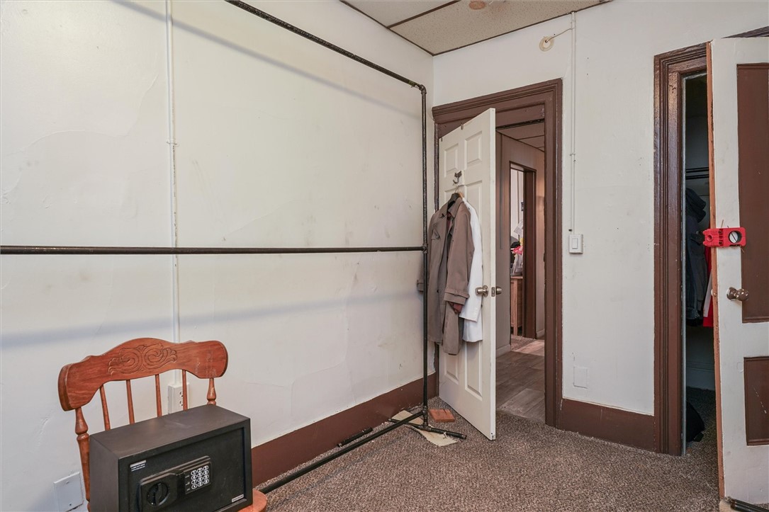 807 Ave D Rochester, NY 14621 - Photo 8 of 24