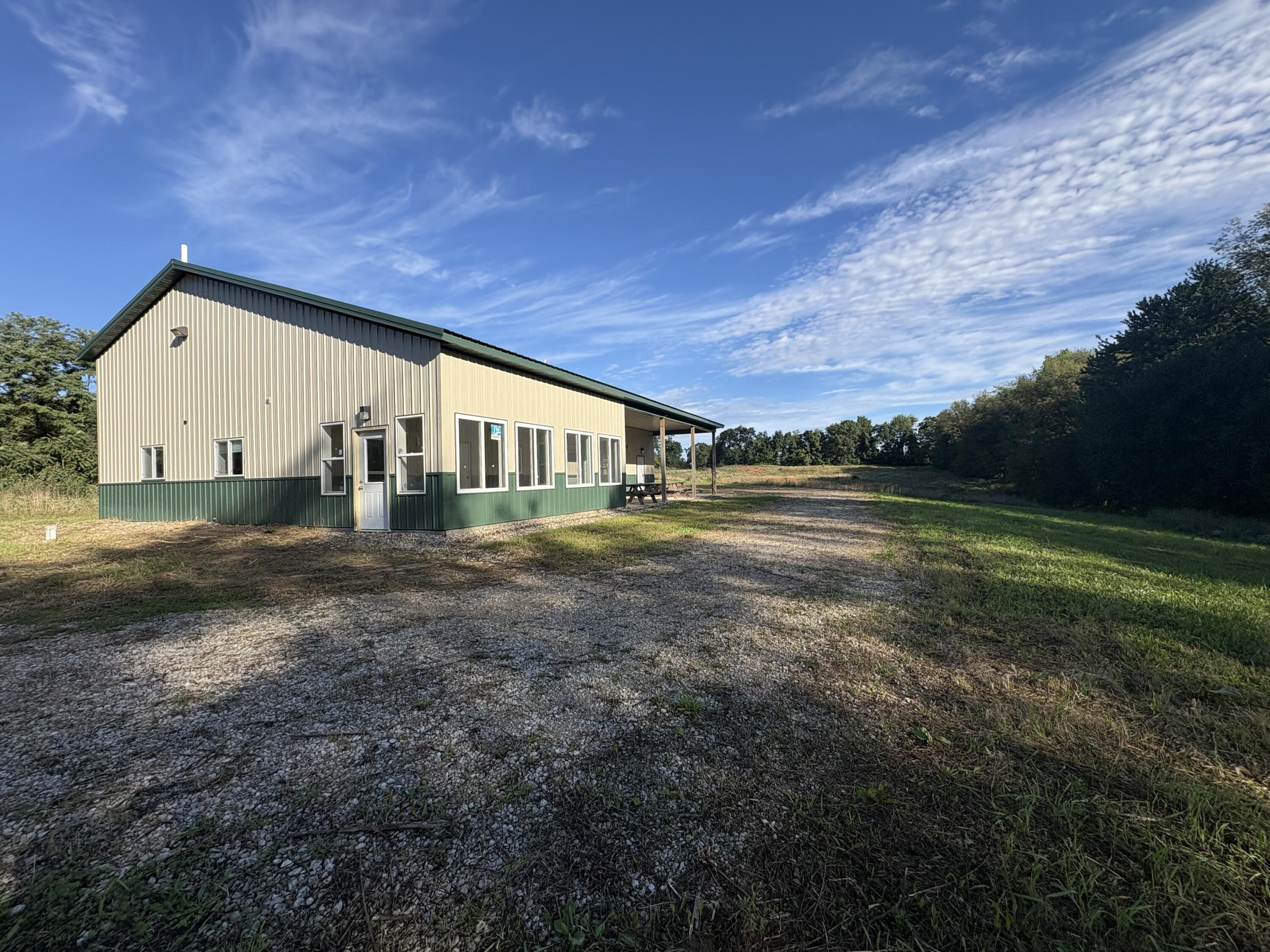 53901 Finch Road Marcellus, MI 49067 - Photo 3 of 18 IMG_3784