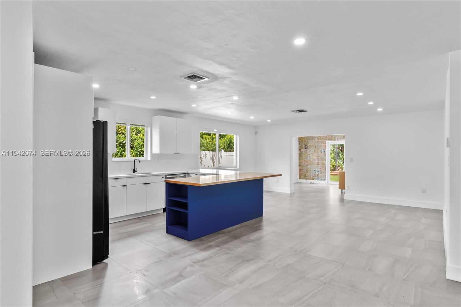 3855 Southwest 1st Street Miami, FL 33134 - Photo 33 of 43