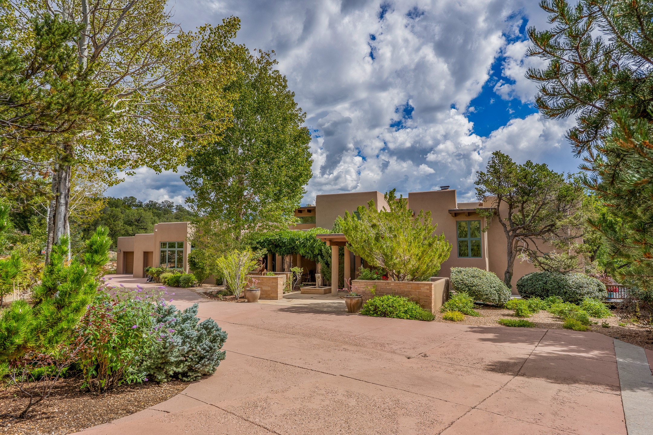 409 Brownell-Howland Road Santa Fe, NM 87501 - Photo 2 of 66 Front Elevation