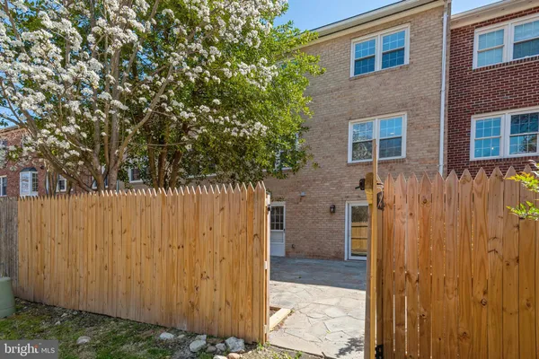 $699,000 | 4638 Linmar Court, Alexandria, VA 22312