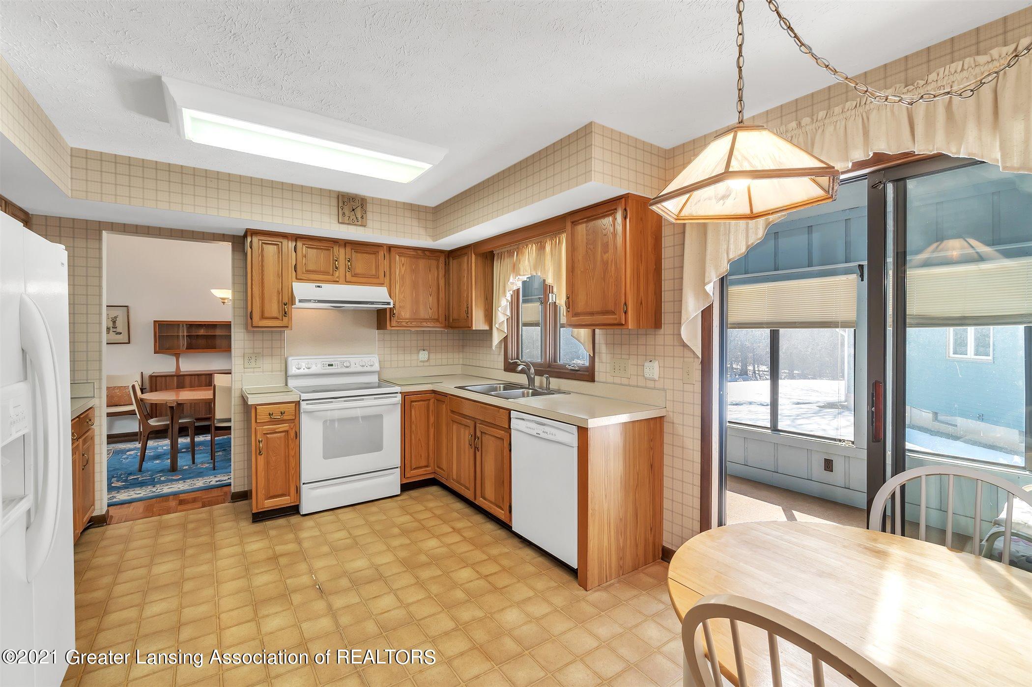 3518 Apple Valley Road, Unit 10 Okemos, MI 48864 - Photo 13 of 33 25