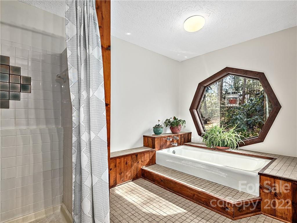 11 Raventree Lane Candler, NC 28715 - Photo 15 of 39 Gallery Image 15