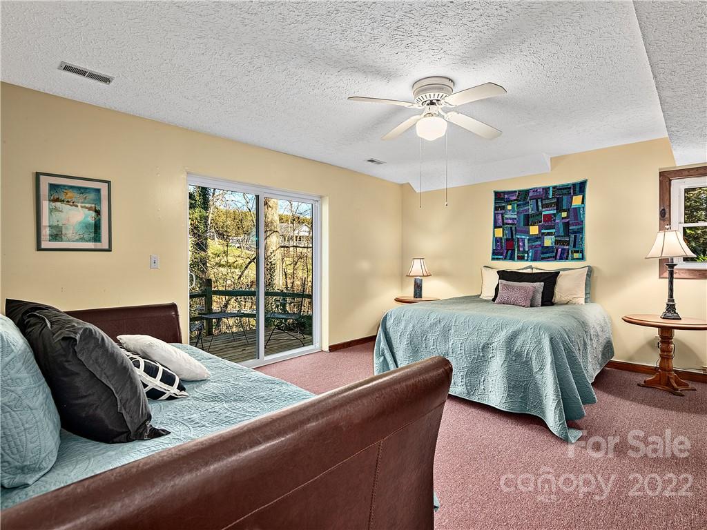 11 Raventree Lane Candler, NC 28715 - Photo 28 of 39 Gallery Image 28