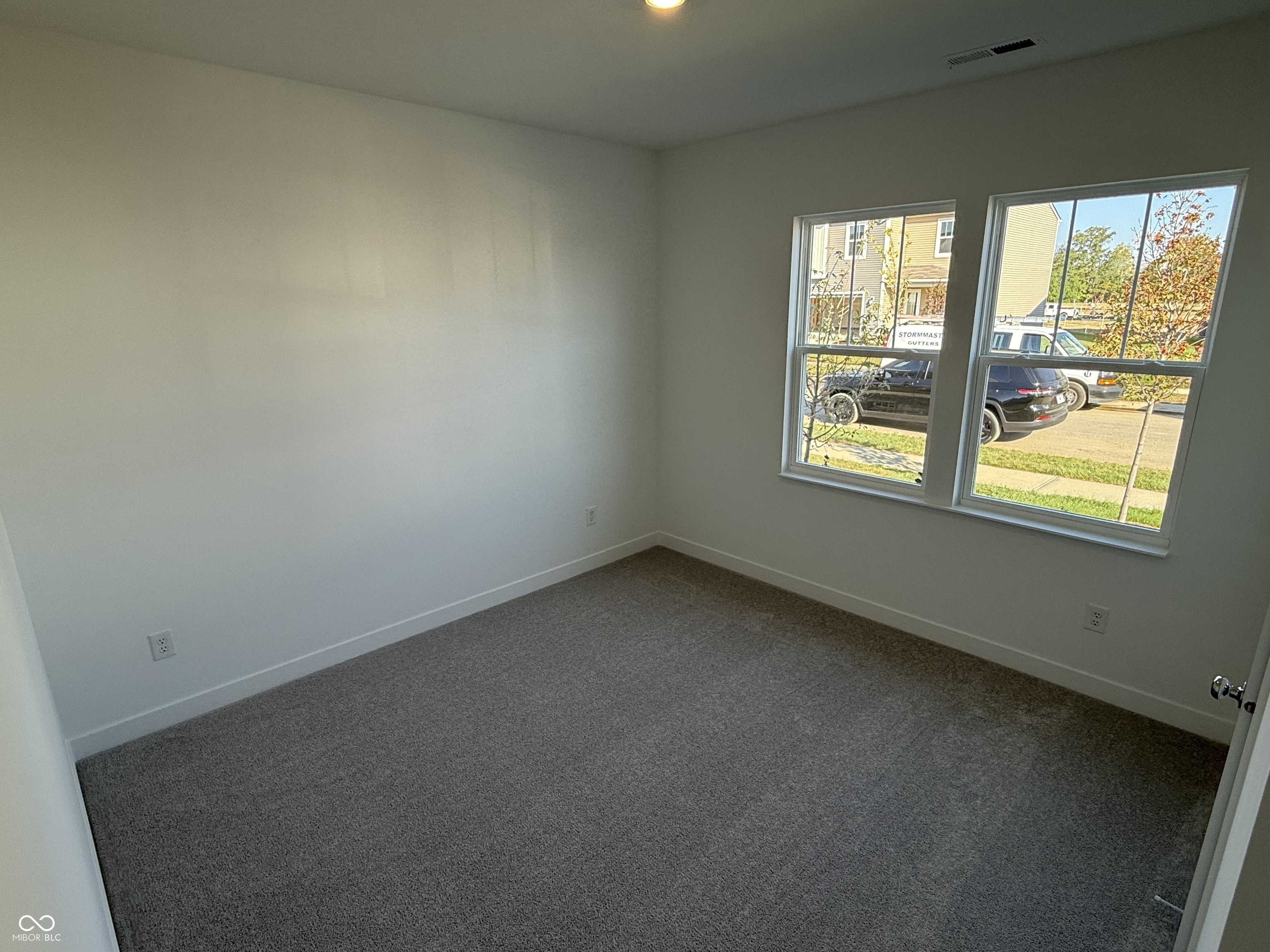 11911 Moorfield Lane Indianapolis, IN 46235 - Photo 6 of 7