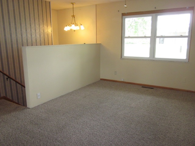 2204 South Berkley Road Kokomo, IN 46902 - Photo 3 of 16 Gallery Image 3
