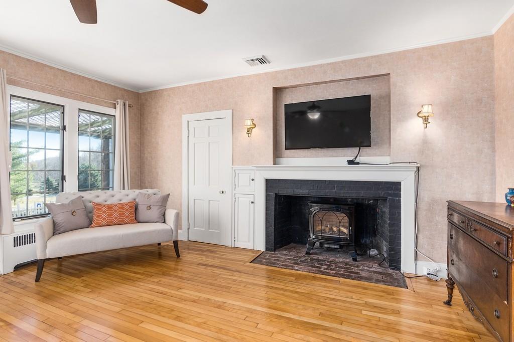 124 Northfield Road Lunenburg, MA 01462 - Photo 15 of 41 Gallery Image 15