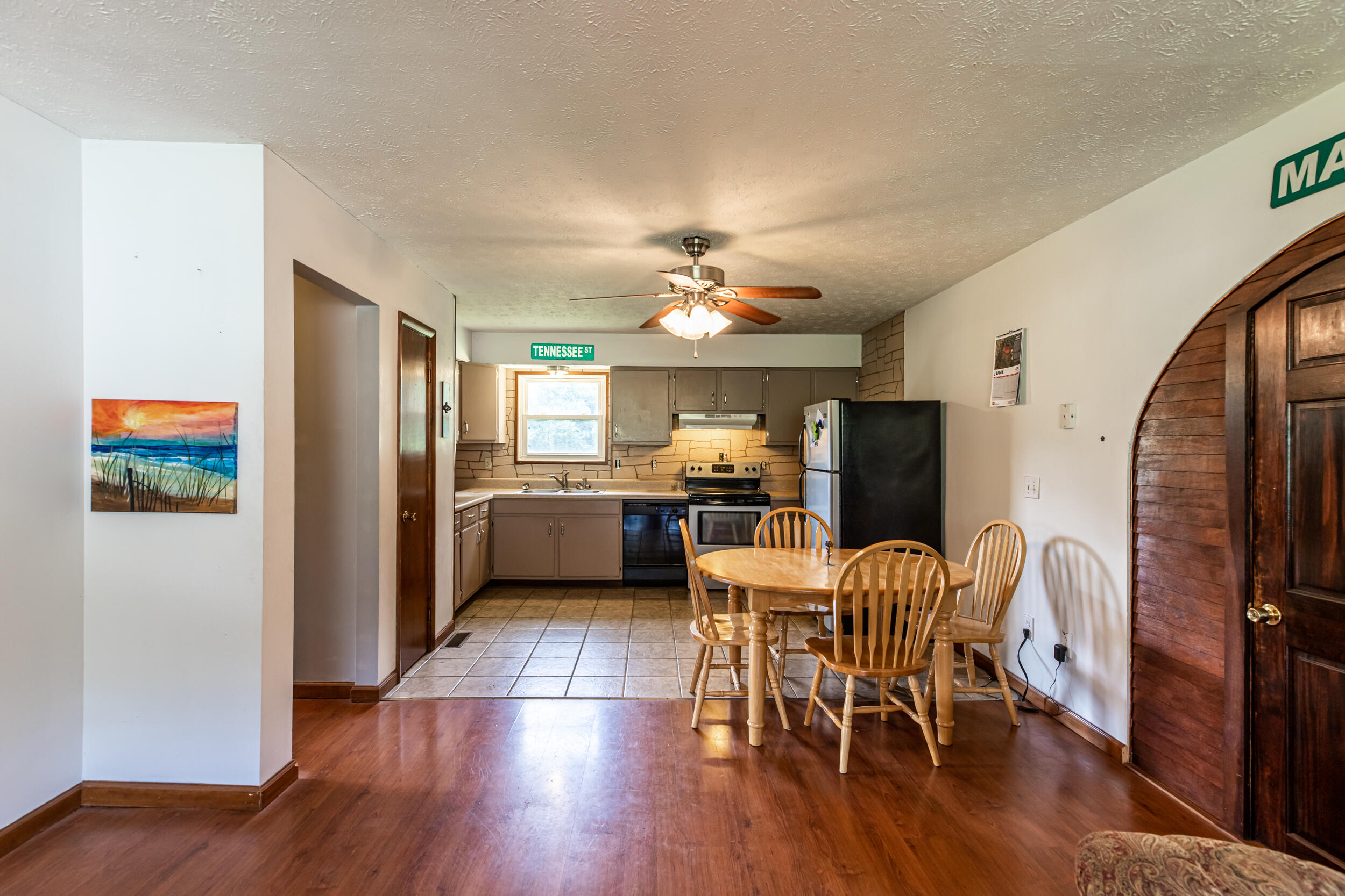 230 Asbury Road Jacksboro, TN 37757 - Photo 4 of 17 230 Asbury Rd-6