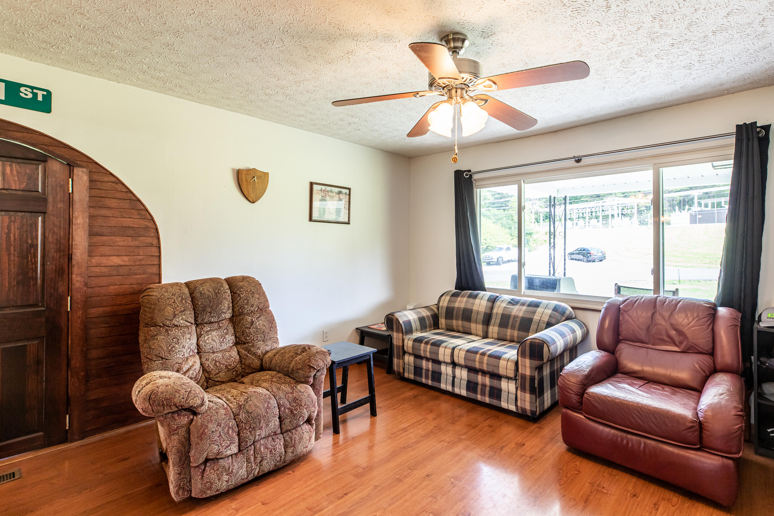 230 Asbury Road Jacksboro, TN 37757 - Photo 8 of 17 230 Asbury Rd-10