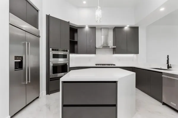 $2,590,000 | 11000 Southwest 30th Court, Davie, FL 33328