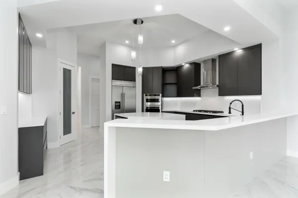 $2,590,000 | 11000 Southwest 30th Court, Davie, FL 33328