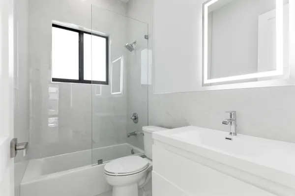 $2,590,000 | 11000 Southwest 30th Court, Davie, FL 33328