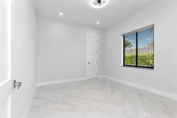 $2,590,000 | 11000 Southwest 30th Court, Davie, FL 33328