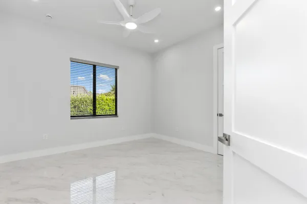 $2,590,000 | 11000 Southwest 30th Court, Davie, FL 33328