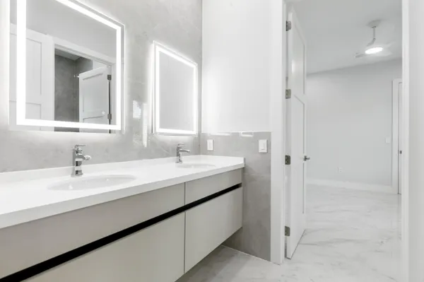 $2,590,000 | 11000 Southwest 30th Court, Davie, FL 33328