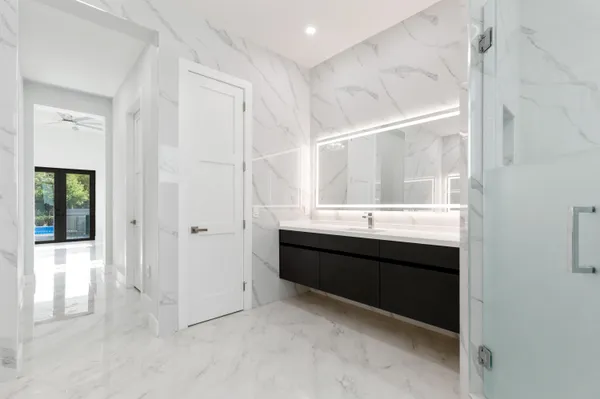 $2,590,000 | 11000 Southwest 30th Court, Davie, FL 33328