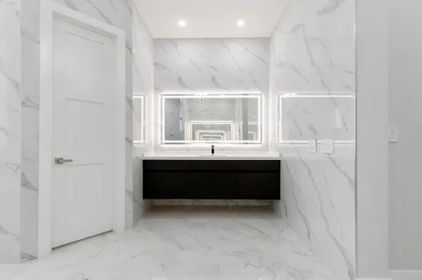 $2,590,000 | 11000 Southwest 30th Court, Davie, FL 33328