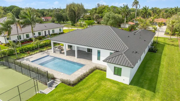 $2,590,000 | 11000 Southwest 30th Court, Davie, FL 33328