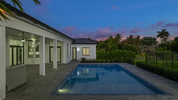 $2,590,000 | 11000 Southwest 30th Court, Davie, FL 33328