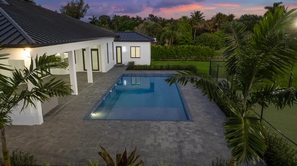 $2,590,000 | 11000 Southwest 30th Court, Davie, FL 33328