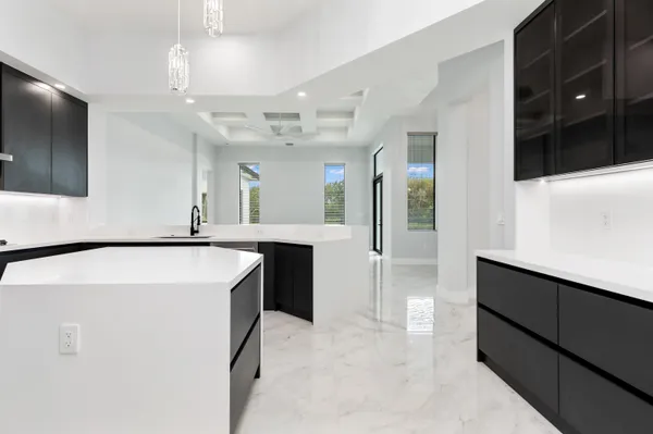 $2,590,000 | 11000 Southwest 30th Court, Davie, FL 33328