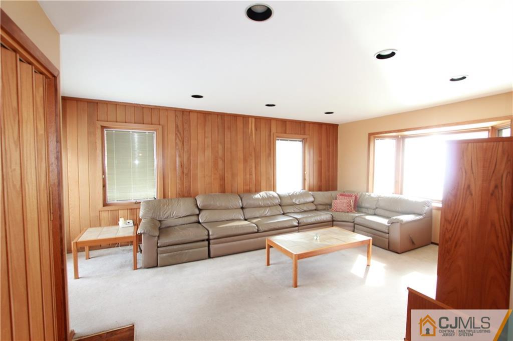 131 Edison Avenue Edison, NJ 08820 - Photo 12 of 23 Gallery Image 12