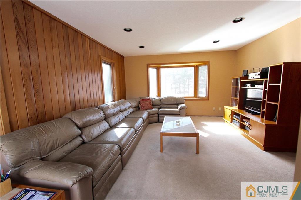 131 Edison Avenue Edison, NJ 08820 - Photo 13 of 23 Gallery Image 13
