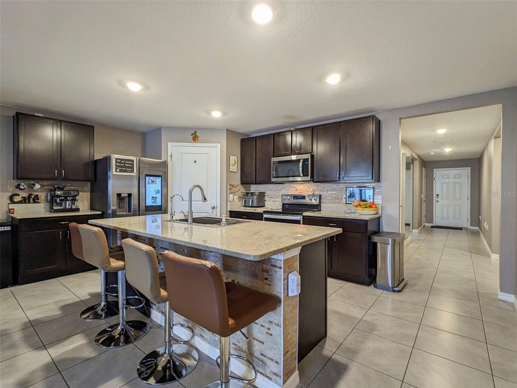 4128 Silver Strand Trail Palmetto, FL 34221 - Photo 4 of 33