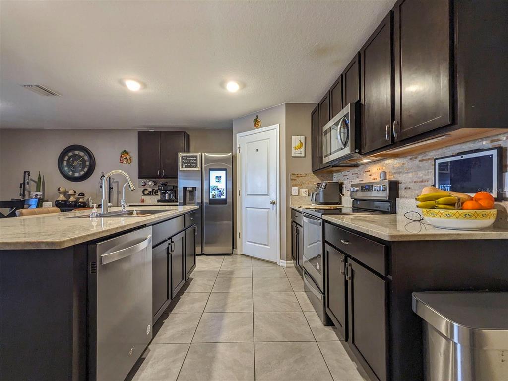 4128 Silver Strand Trail Palmetto, FL 34221 - Photo 5 of 33