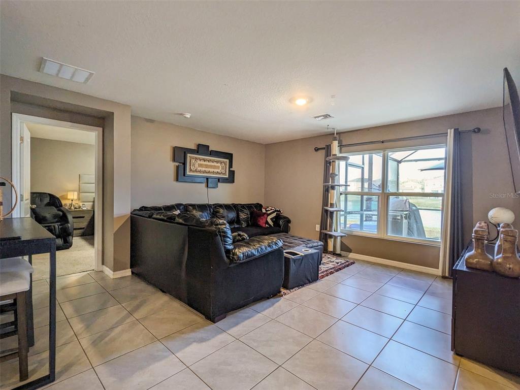 4128 Silver Strand Trail Palmetto, FL 34221 - Photo 8 of 33