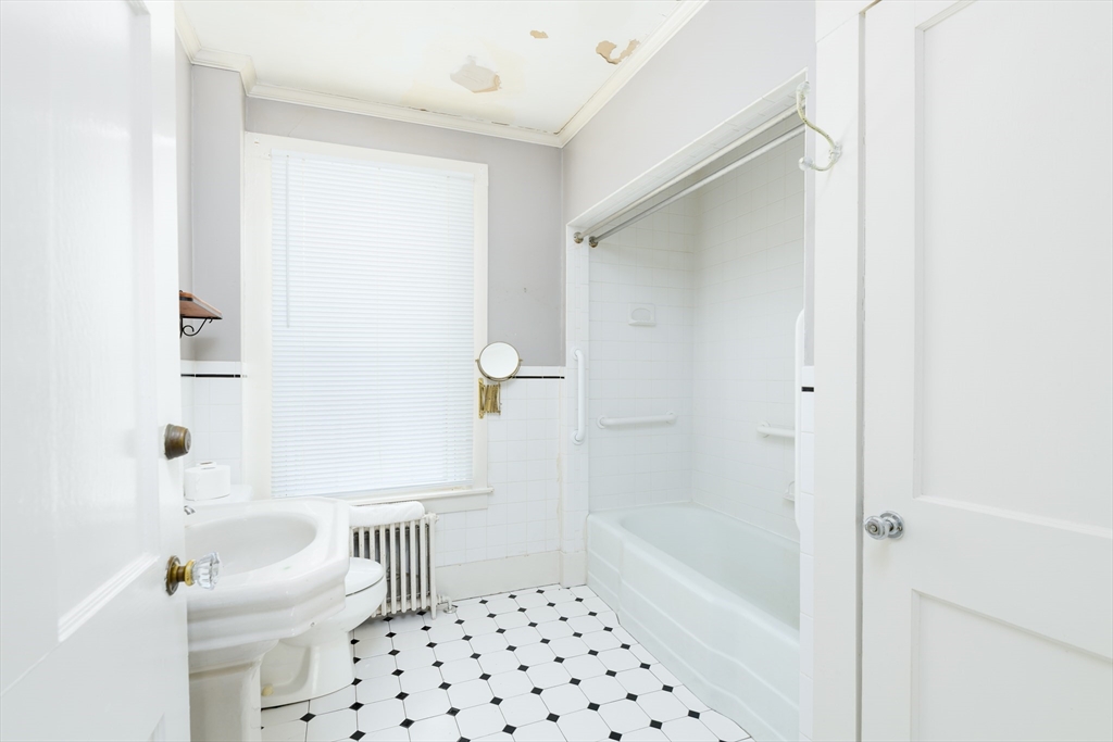 65 Pierce Road West Brookfield, MA 01585 - Photo 14 of 41