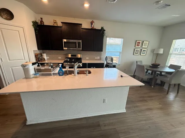 $2,689 | 380 Mendoza, Kyle, TX 78640