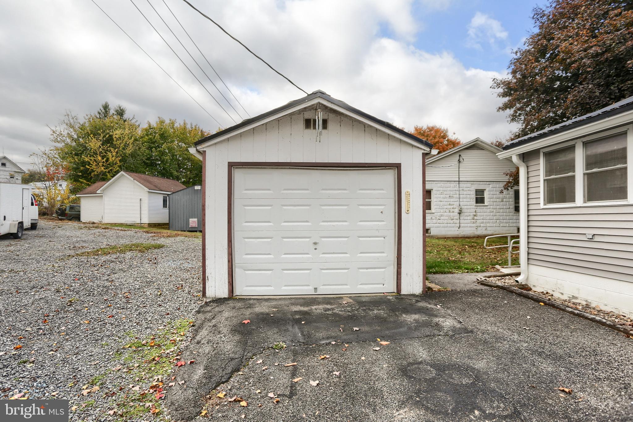858 Main Street Richfield, PA 17086 - Photo 8 of 29 a front view of house