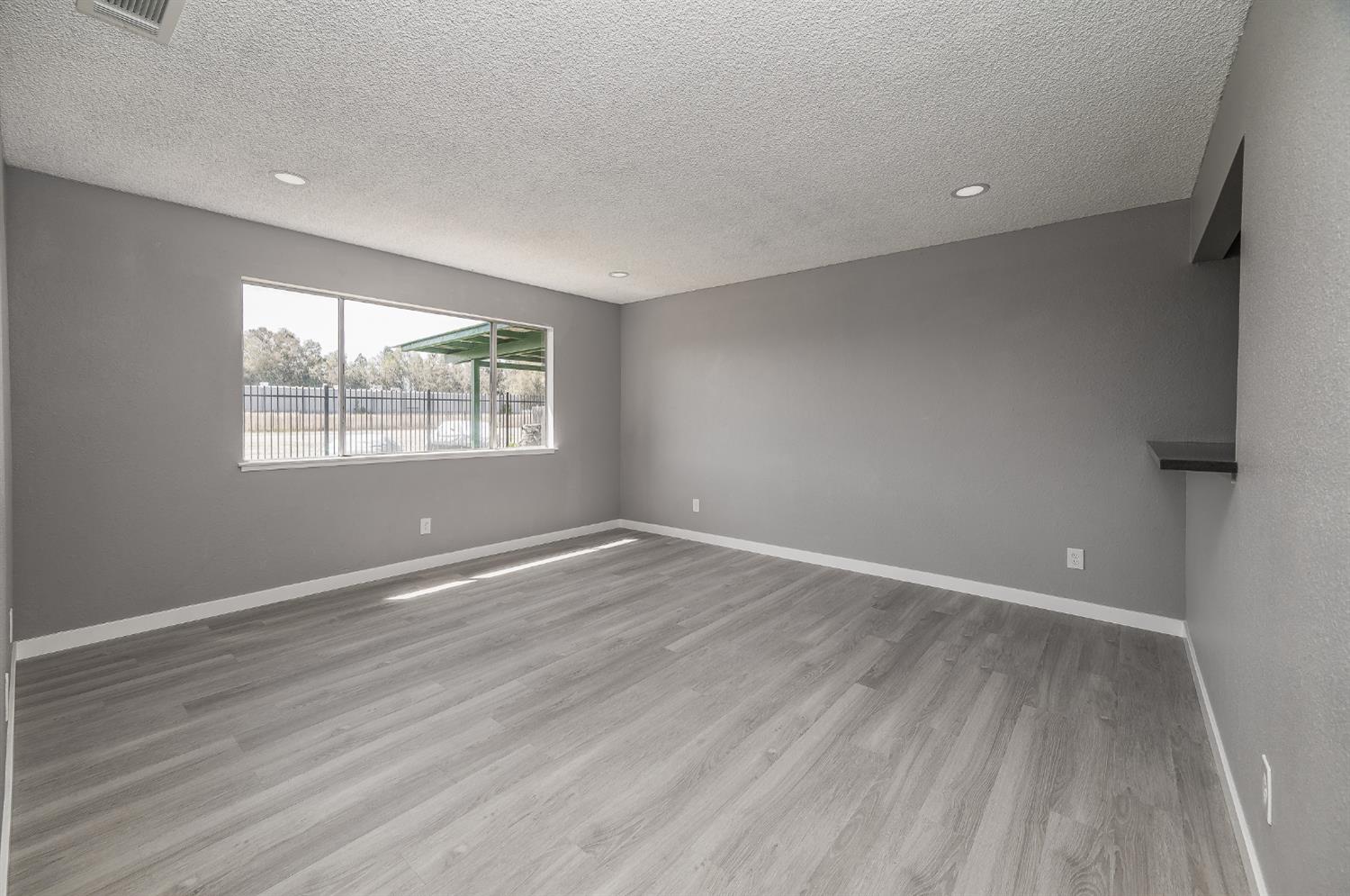 3221 Cheyenne Drive Merced, CA 95348 - Photo 30 of 44
