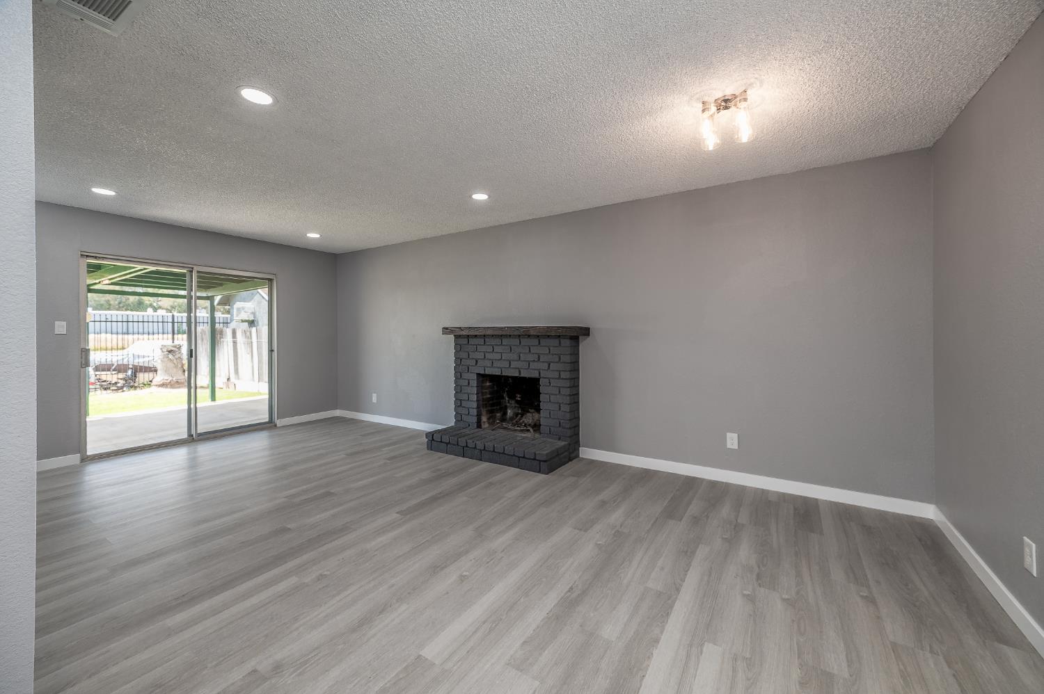 3221 Cheyenne Drive Merced, CA 95348 - Photo 39 of 44