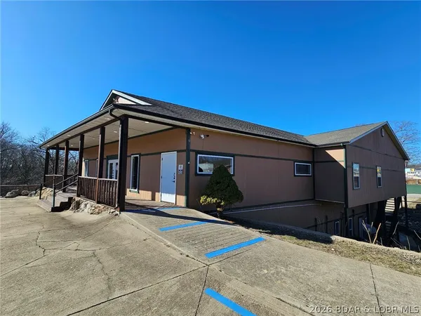 $495,000 | 473 W Highway, Eldon, MO 65026