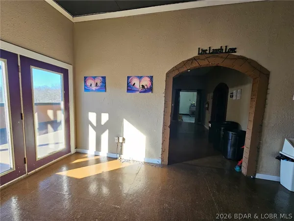 $495,000 | 473 W Highway, Eldon, MO 65026