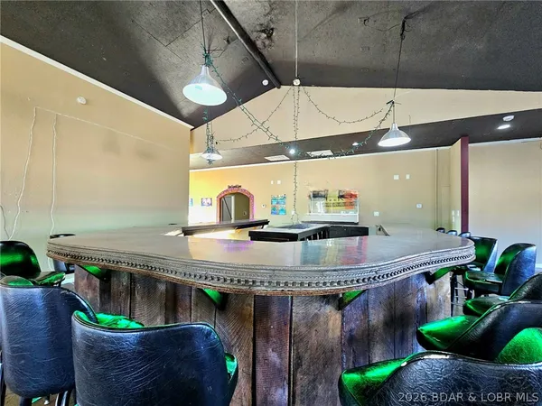 $495,000 | 473 W Highway, Eldon, MO 65026