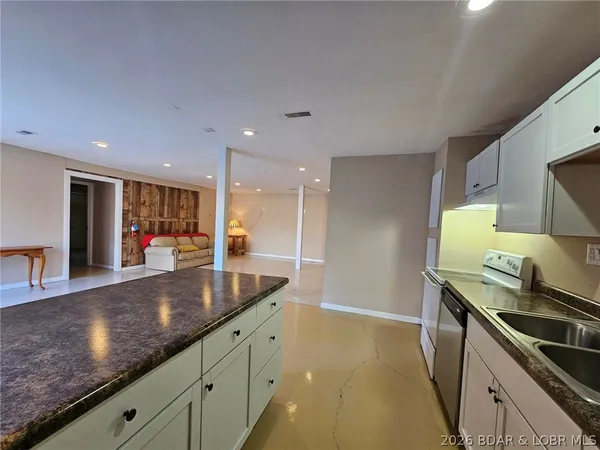 $495,000 | 473 W Highway, Eldon, MO 65026