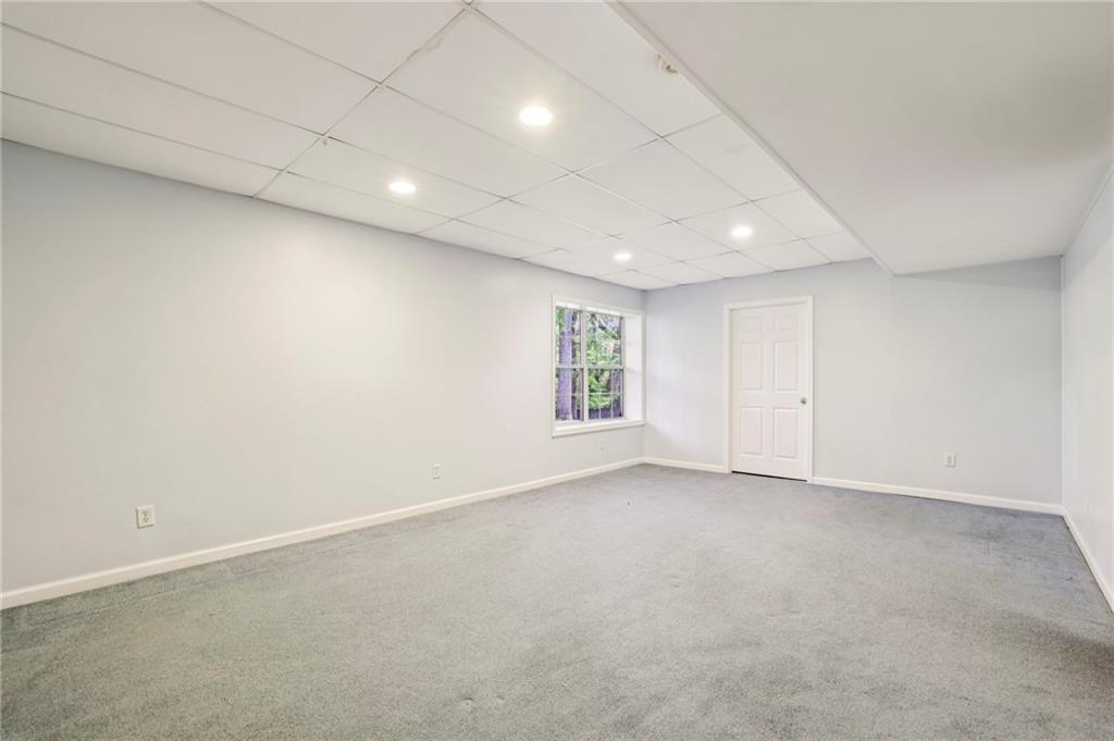 615 Tammany Pointe Alpharetta, GA 30004 - Photo 12 of 15 an empty room with windows
