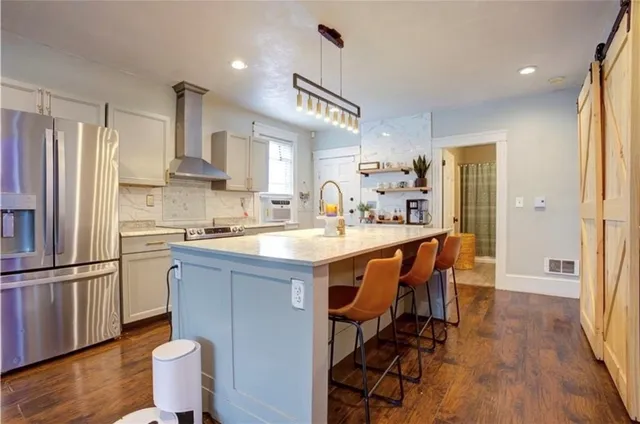 $2,500 | 104 Leah Street, Unit 2, Providence, RI 02908