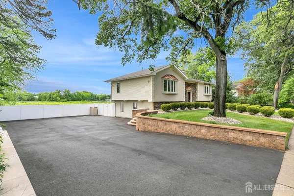 $785,000 | 154 Devoe Avenue, Spotswood, NJ 08884