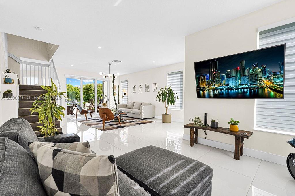 16373 Southwest 30th Street Miramar, FL 33027 - Photo 14 of 54