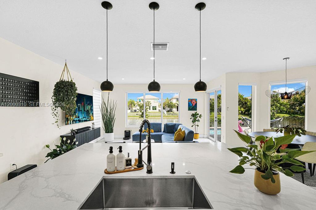 16373 Southwest 30th Street Miramar, FL 33027 - Photo 21 of 54