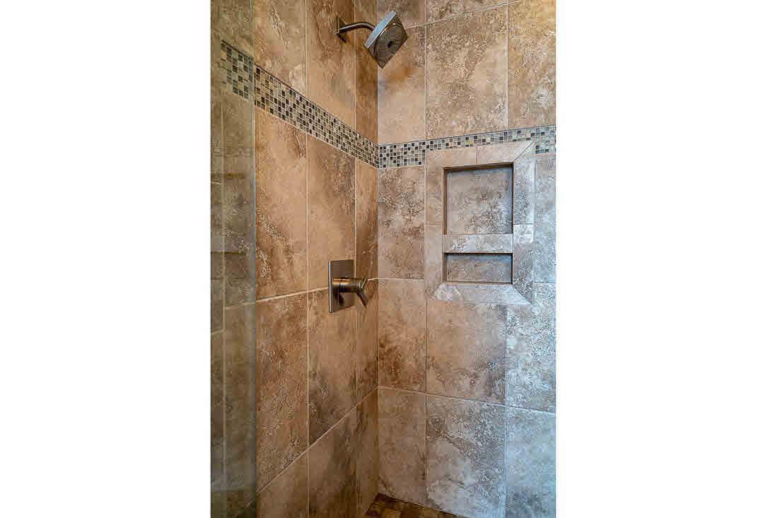 2087 Ashford Road Bettendorf, IA 52722 - Photo 14 of 24 Gallery Image 14