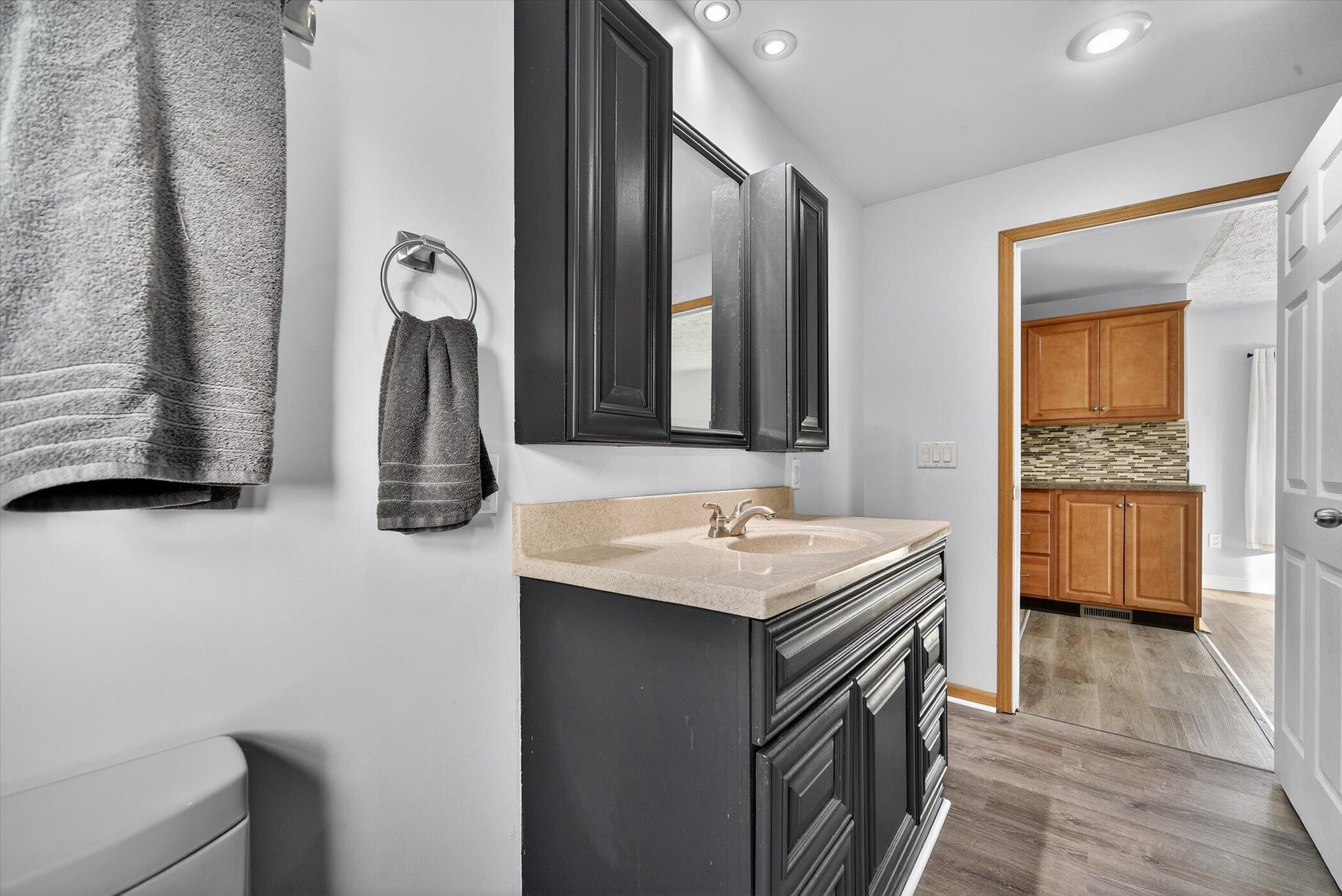 508 Filley Street Lansing, MI 48906 - Photo 11 of 26 12-508 Filley St Lansing, MI 48906-Wind