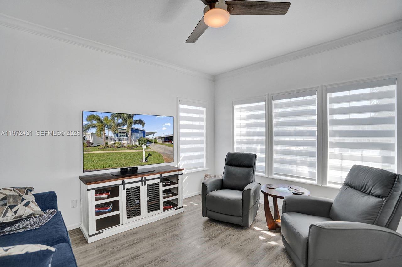 4035 Marigold Road Boynton Beach, FL 33436 - Photo 9 of 81