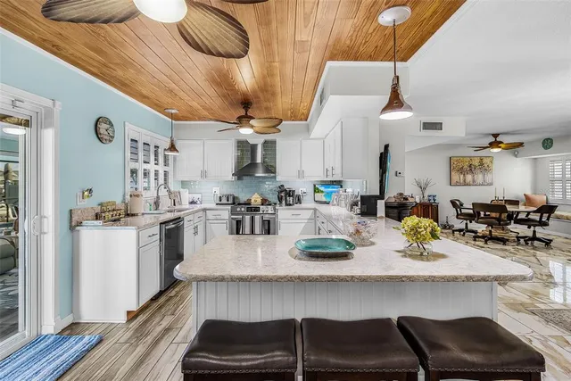 $450,000 | 4114 Yucatan Circle, Port Charlotte, FL 33948